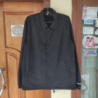 (Kategori: ) berada di . Dikirim oleh sneakersvibe (ID iklan 1336539935, Gambar 1). Deskripsi: .