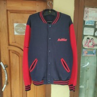 (Kategori: ) berada di . Dikirim oleh sneakersvibe (ID iklan 1336560156, Gambar 1). Deskripsi: .