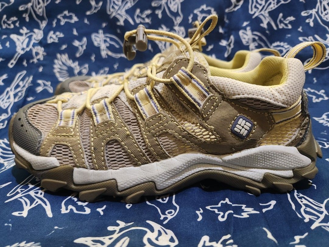 Kasut hiking columbia deals