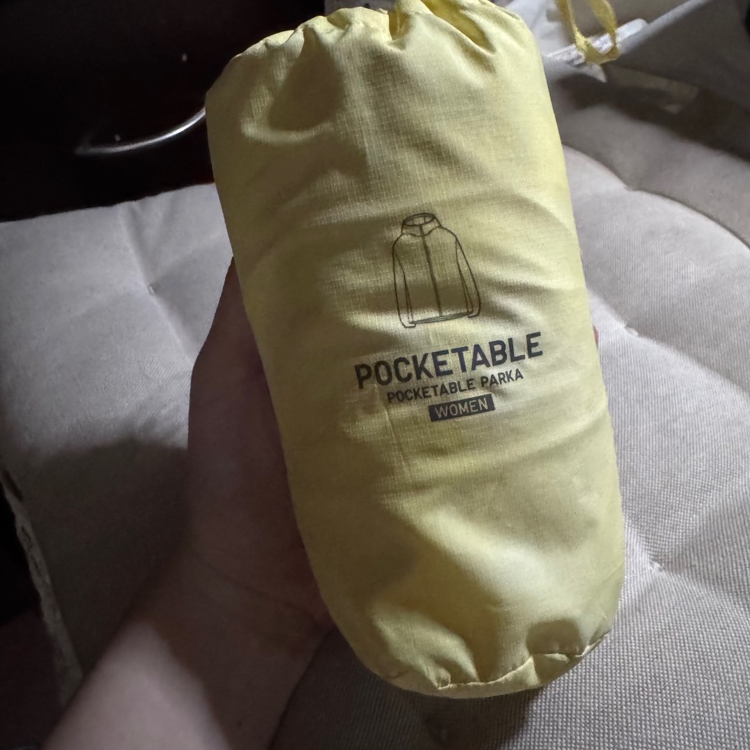 LIKE NEW Uniqlo pocketable uv parka jacket waterproof jacket Women s Fashion Coats Jackets and Outerwear on Carousell