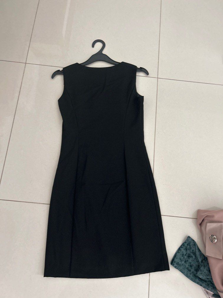 Love Moschino wool black dress, Women's Fashion, Dresses & Sets, Dresses on  Carousell