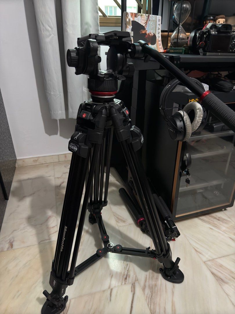 Manfrotto 645 Fast Twin Leg Alu Tripod with 504X Fluid Video Head