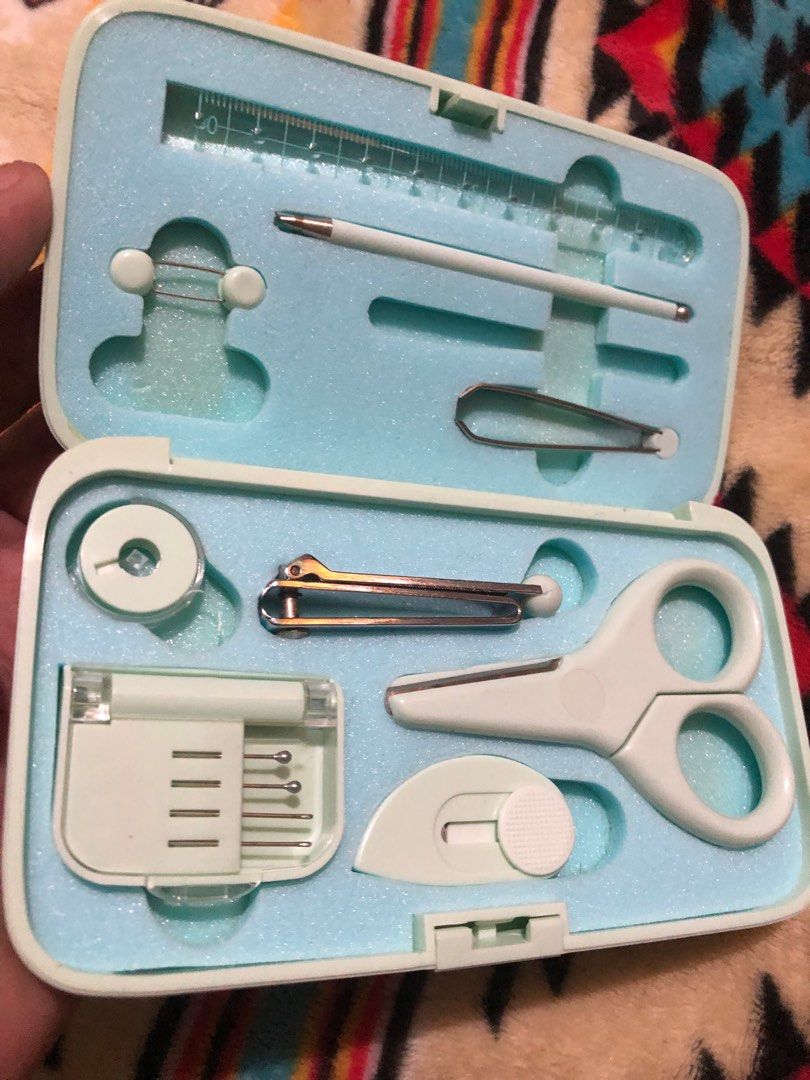 Multi pocket tool kit (Category: Construction Tools & Equipment) located in Quezon City. Submitted by markgolveo (Listing ID 1336576788, Image 2). Description: Multi pocket tool kit.