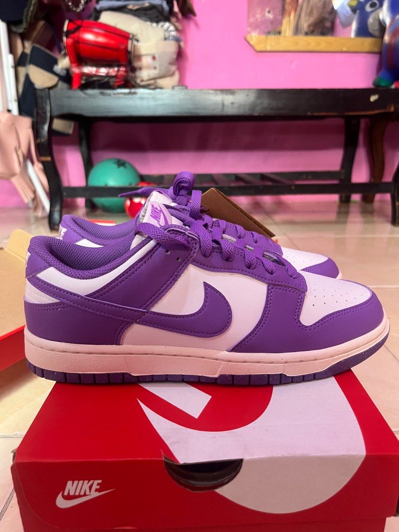 Nike dunk low next nature wmns, Fesyen Pria, Sepatu Sneakers di