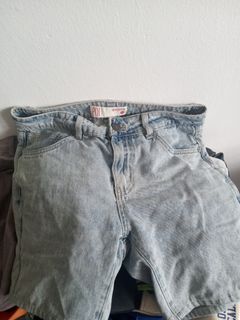 (Category: ) located in . Submitted by henrypreloved9 (Listing ID 1336531373, Image 1). Description: .