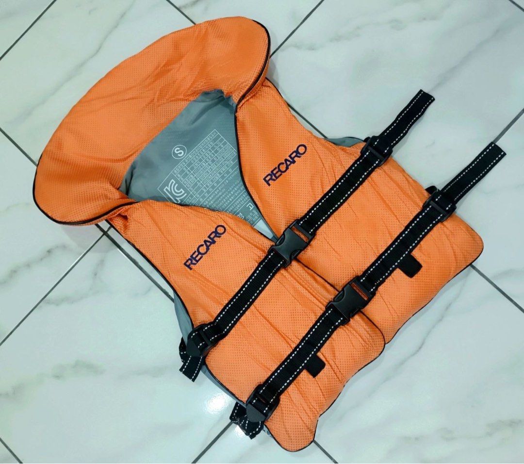 Recaro Jacket Recaro marine life jacket for kids junior, Men's Fashion, Activewear on ...