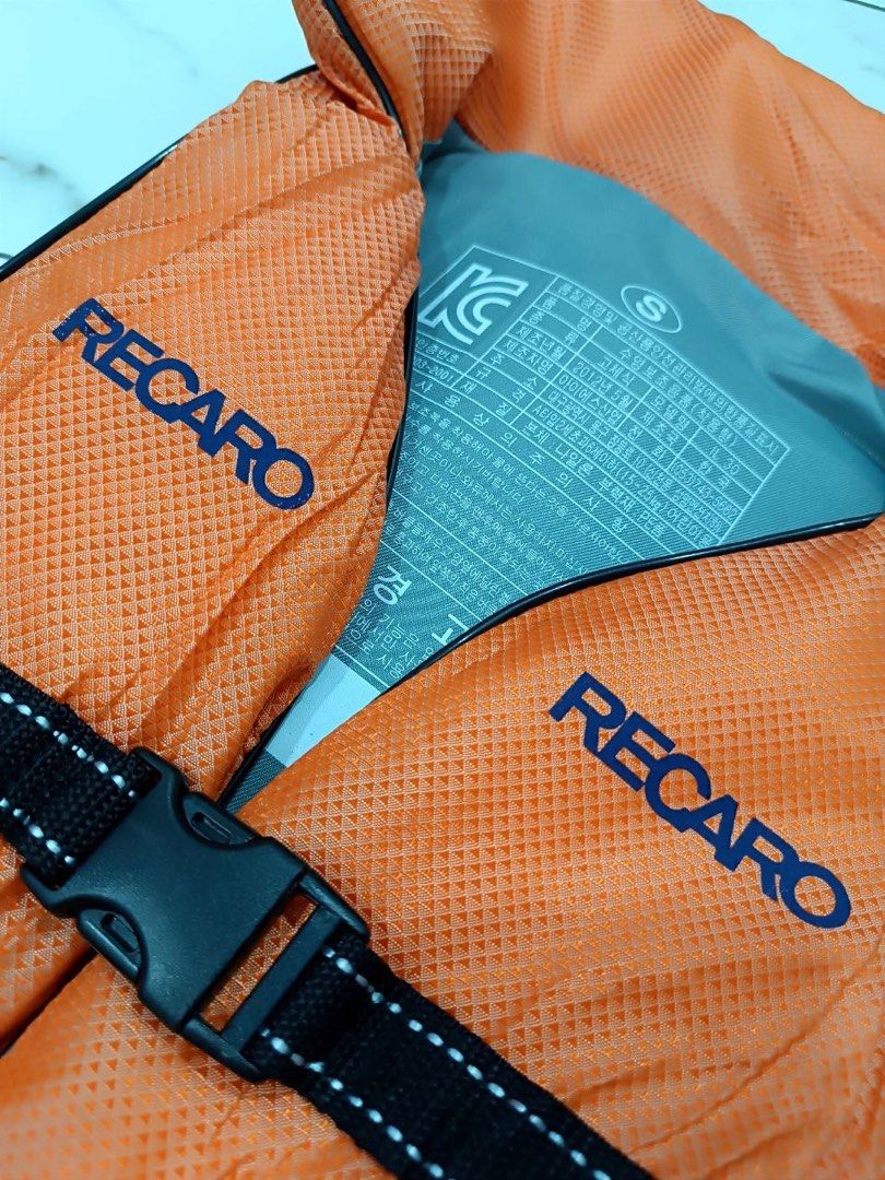 Recaro Jacket Recaro marine life jacket for kids junior, Men's Fashion, Activewear on ...