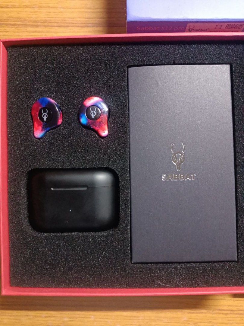 Sabbat X12 Pro (Flame) (Category: Earphones) located in Manila. Submitted by mahasiahsi53998 (Listing ID 1336595322, Image 1). Description: Recently bought original Sabbat earphones RFS: Does not snuggly fit my ears.