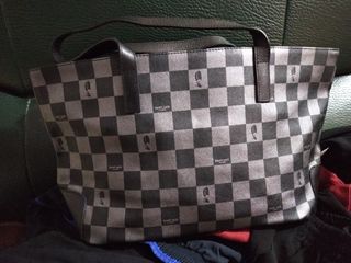 （分類：）位於 。 由 konle 提交（商品編號 1336657659，圖片 1）。簡介： 。