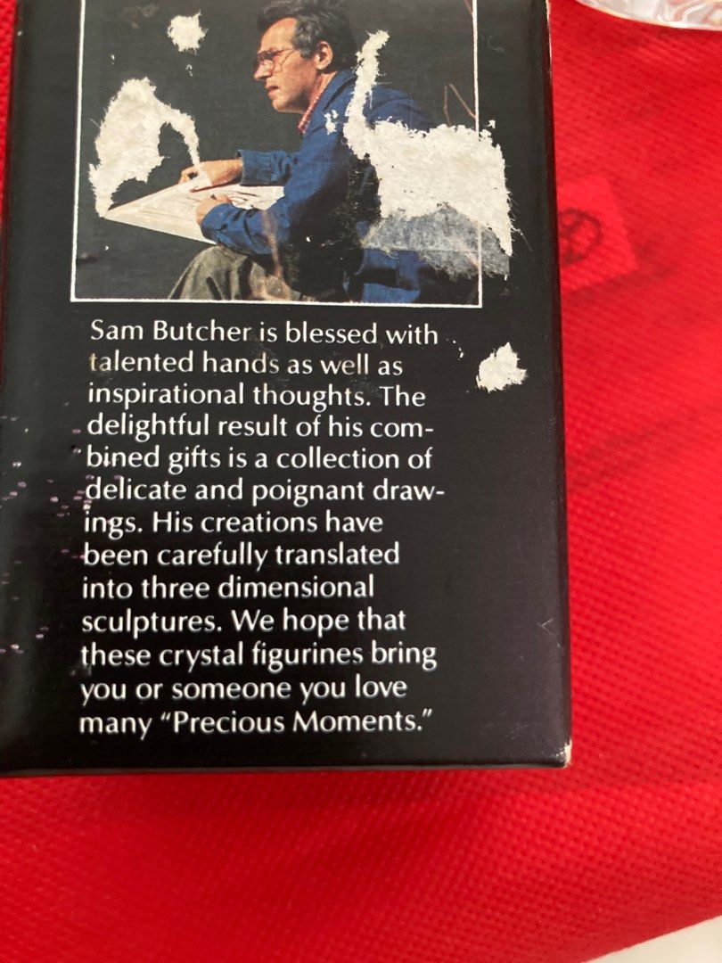 Sam Butcher Crystal child w hearts (Category: Designer & Blind Box Toys) located in Manila. Submitted by declutter4el (Listing ID 1336579361, Image 2). Description: Adorable child holding a string of hearts !! Box a little crushed in storage ! .