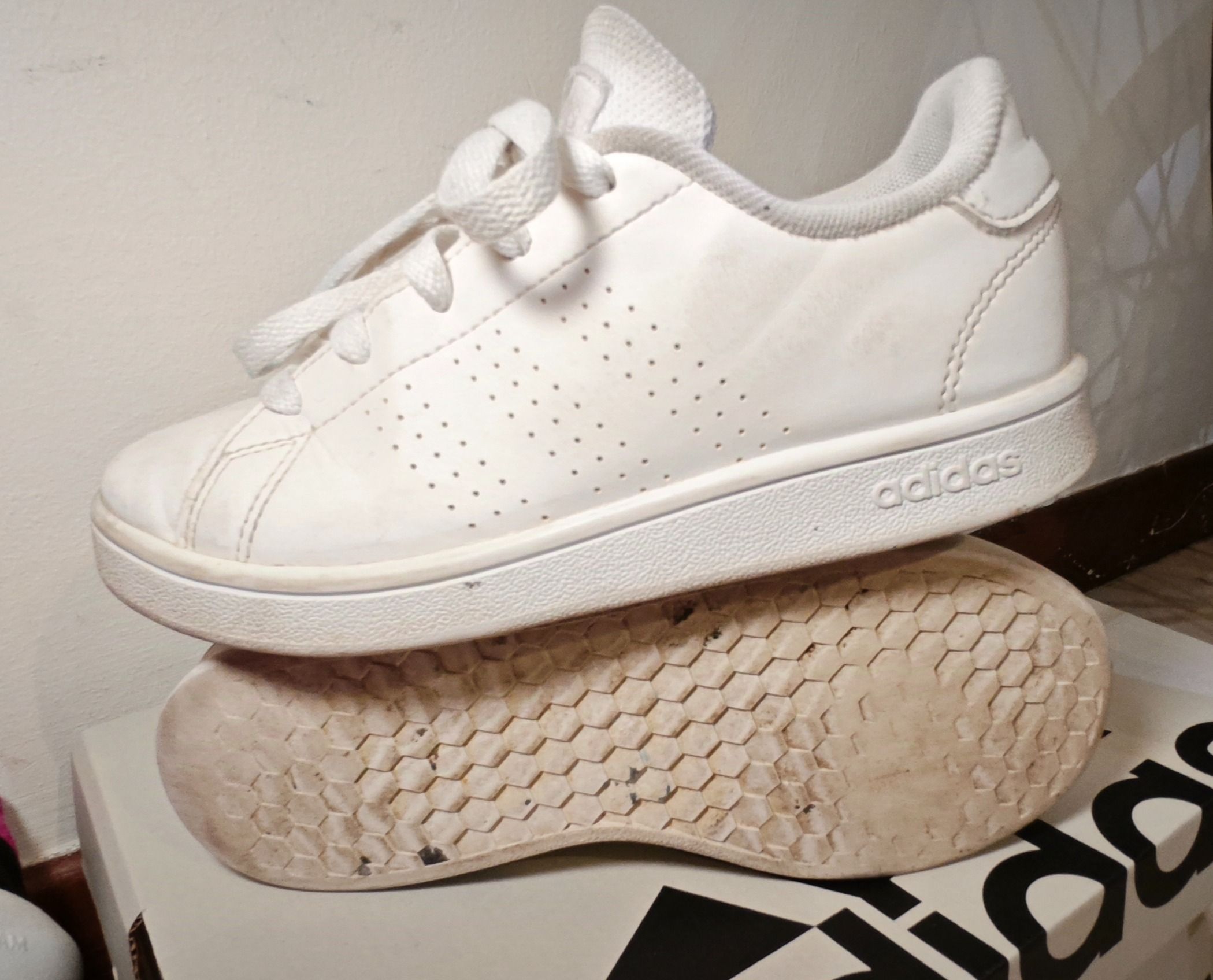 School Shoes ADIDAS 10 for the lot