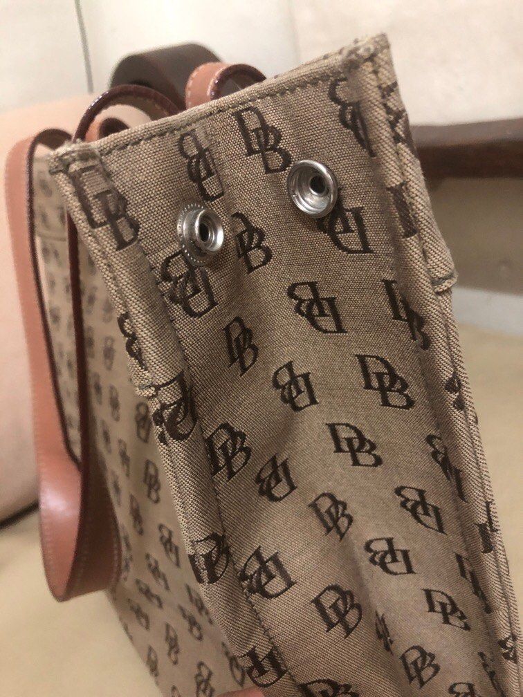 Selling dooney bourke handbags new arrivals