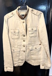 (Category: ) located in . Submitted by finethingsforsale (Listing ID 1336599590, Image 1). Description: .