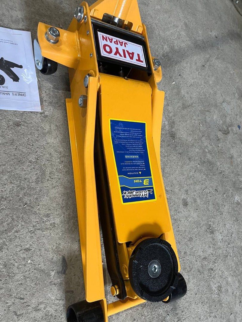 Taiyo Crocodile Jack (Category: Construction Tools & Equipment) located in Manila. Submitted by joeyroque09 (Listing ID 1336514677, Image 1). Description: crocodile jack.