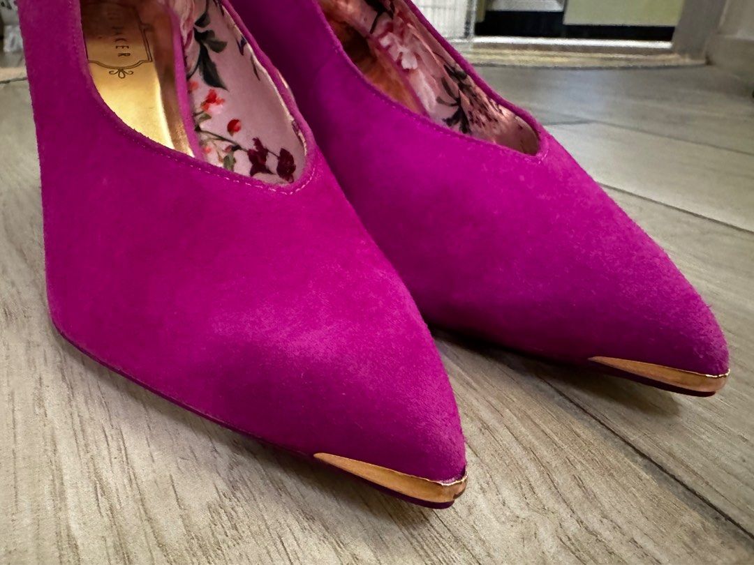 Ted Baker London good Suede