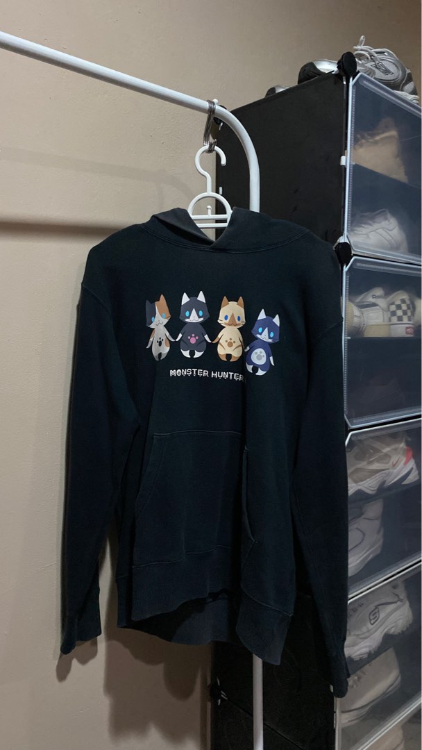 Uniqlo monster hunter hoodie top