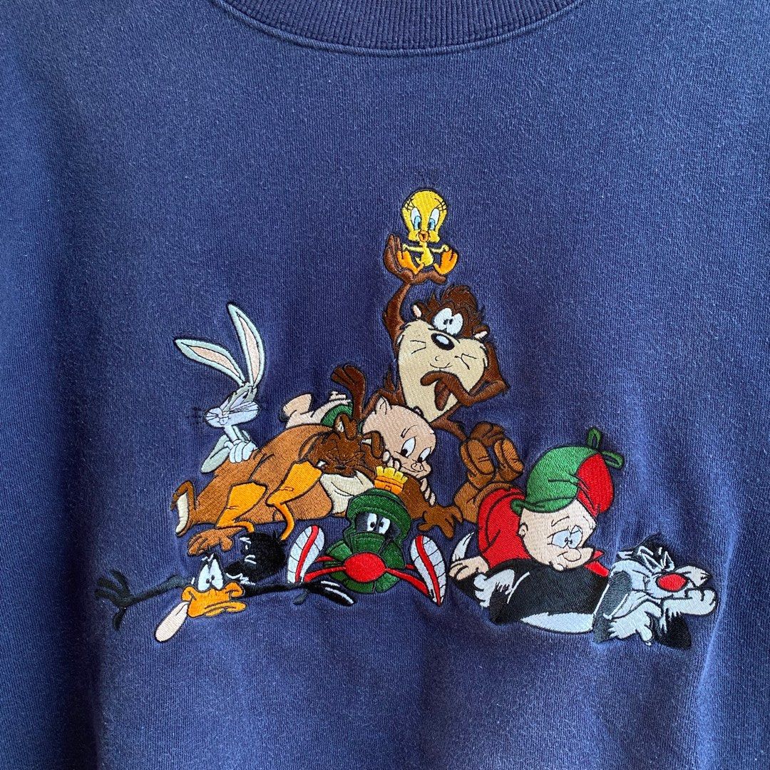 VINTAGE 1996 WARNER BROS SWEATSHIRT FULLY EMBROID (Category: Hoodies) located in Tarlac. Submitted by brynprng (Listing ID 1336560059, Image 2). Description: Dimes: 25x26 Color rate: 9/10 Good condition.