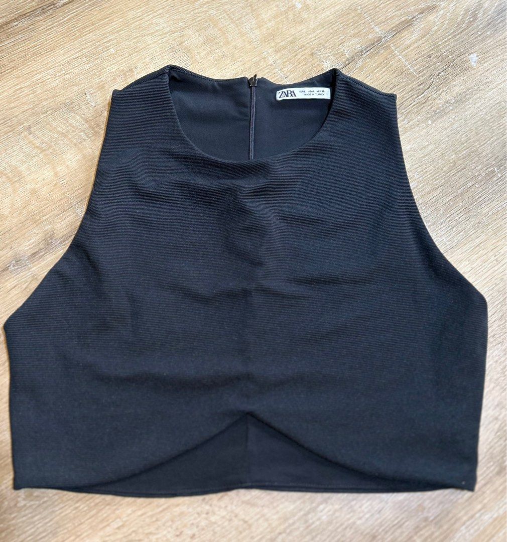 Zara blouse (Category: Blouses) located in Valenzuela. Submitted by _mgnmn (Listing ID 1336493992, Image 1). Description: Washed but never worn. Pratically still bnew..