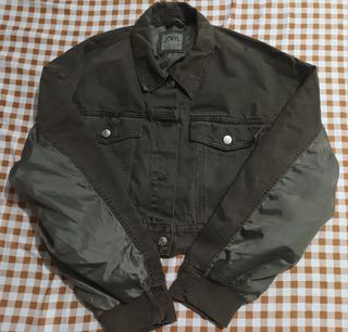 (Category: ) located in . Submitted by themgstore (Listing ID 1336604973, Image 1). Description: .