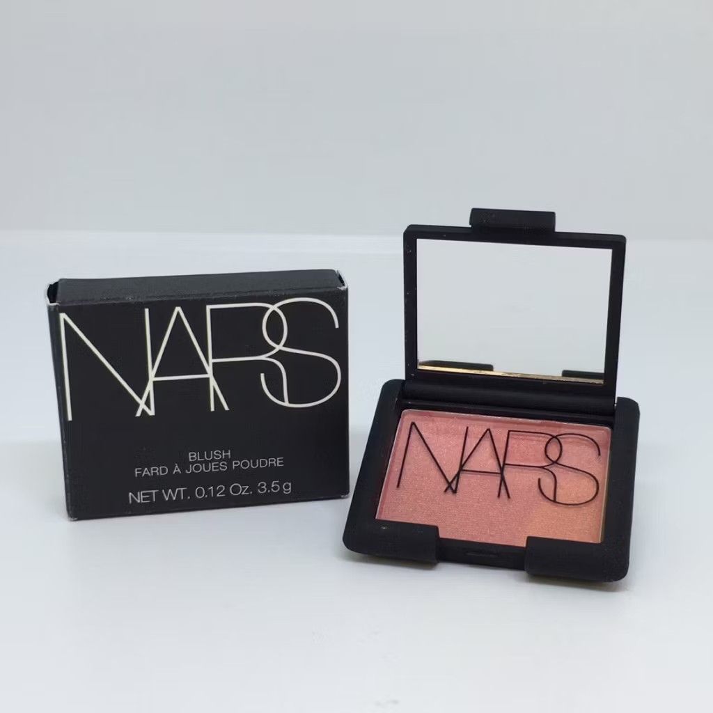 100% AUTHENTIC 🎀 FIRST COME FIRST SERVE BNIB NARS blush orgasm (Category: Makeup) located in Singapore. Submitted by teddybearhugs (Listing ID 1328028644, Image 1). Description: 100% AUTHENTIC 🎀 BRAND NEW 3.5g deluxe size Brand new in box NARS orgasm blush please top up $3 for tracked postage.