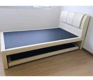 (Category: ) located in . Submitted by joggerislandfurniture (Listing ID 1336738061, Image 1). Description: .