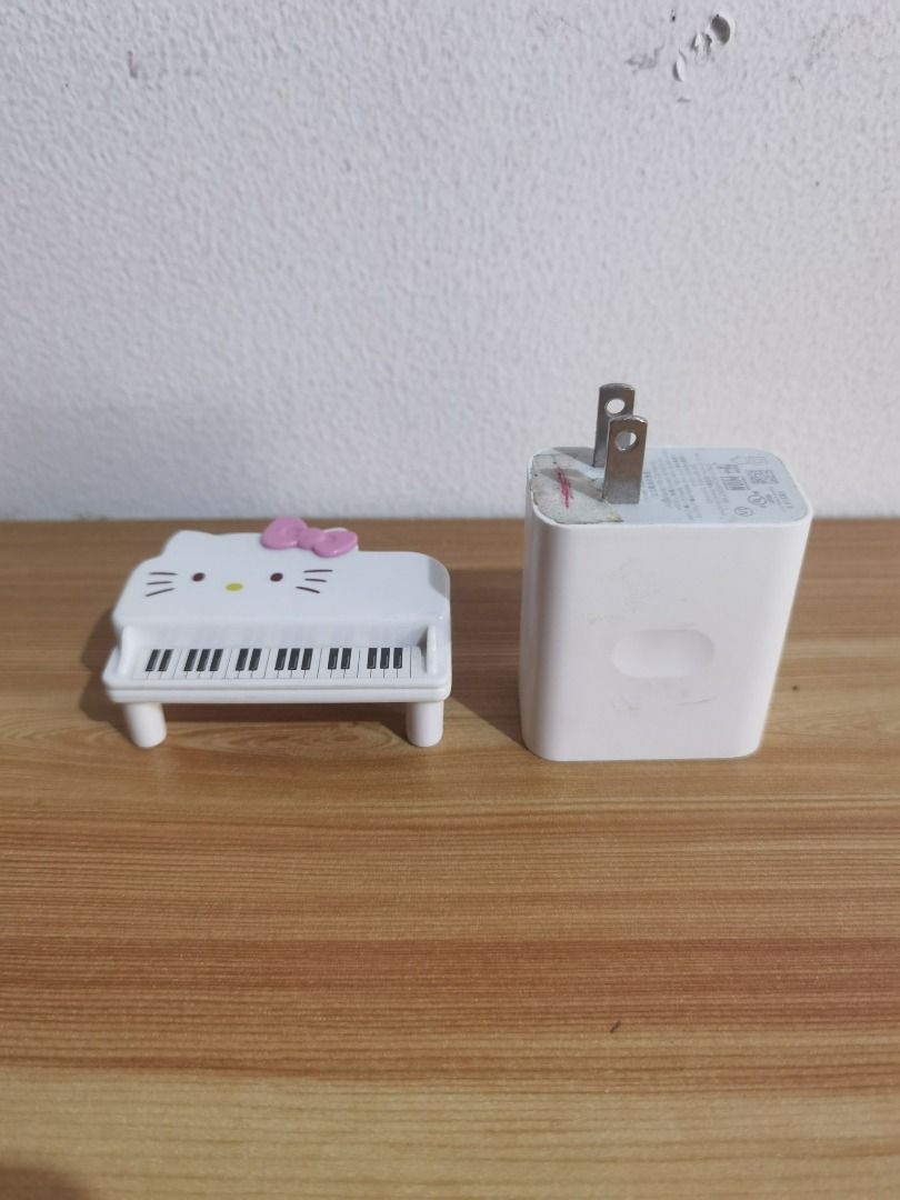 2010 Toho - Sanrio - Hello Kitty Mini Piano (Category: Musical Instruments) located in Taguig. Submitted by kalabasza (Listing ID 1336719715, Image 2). Description: 📌 This is a preloved item. Please manage your expectation. 📌 Actual item posted. 📌 Item is in good condition. 📌 Product Color may slightly vary due to Photographic Lighting. 📌 Location: Taguig 📌 MOP: GCash. Payment first before ship. 📌 MOD: LBC, GoGo or Lalamove. 📌 DF/SF at bu
