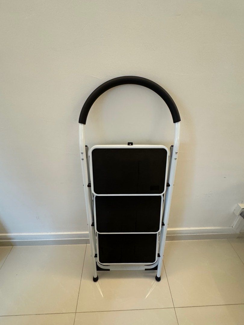 3 tier ladder