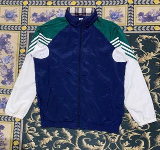 (Category: ) located in . Submitted by aa.thrift_store (Listing ID 1336855083, Image 1). Description: .