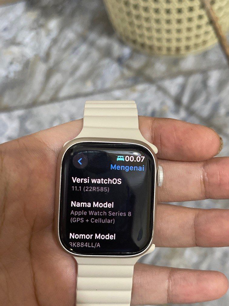 Apple Watch Iwatch series 41mm Starlight, Barang Mewah, Jam