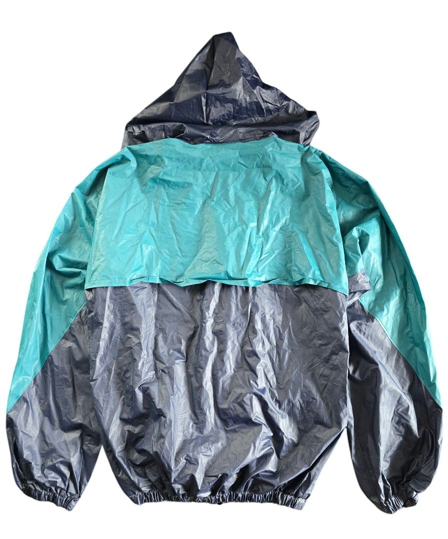Auth Coleman Full Zip Hooded Rain Coat Small (Category: Coats, Jackets and Outerwear) located in Manila. Submitted by VintageNiche (Listing ID 1336702693, Image 2). Description: auth Coleman full zip rain coat hooded jacket with ventilation at the back. pre owned in very good condition. size Small on tag.