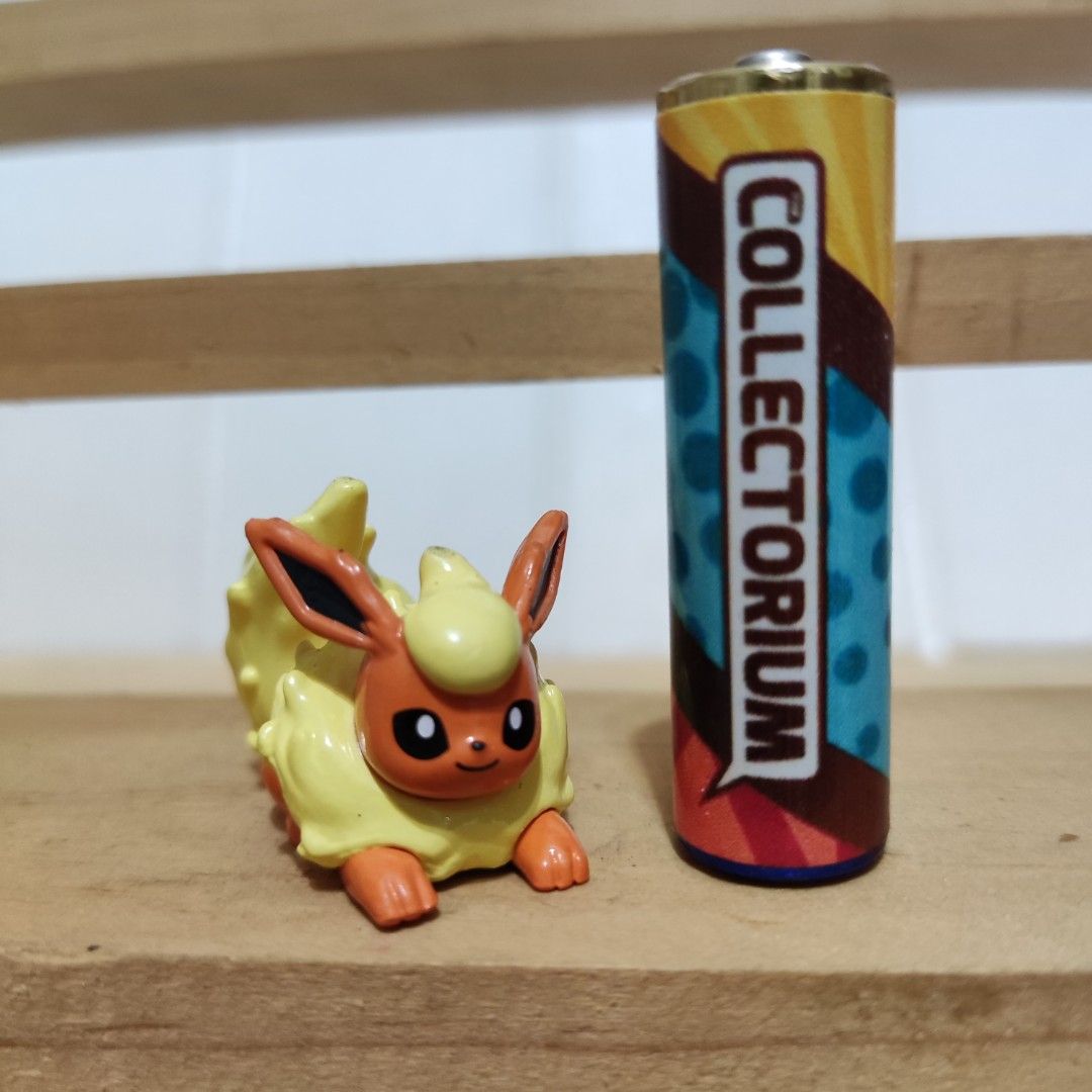 Bandai Pokemon Flareon Bath Bomb Figure (Category: Designer & Blind Box Toys) located in Calauag. Submitted by renzo649 (Listing ID 1336712368, Image 1). Description: Bandai - Flareon Bath Bomb Figure Condition: 2nd-hand. As is. Please manage your expectations. FB: @thecollectoriumph.