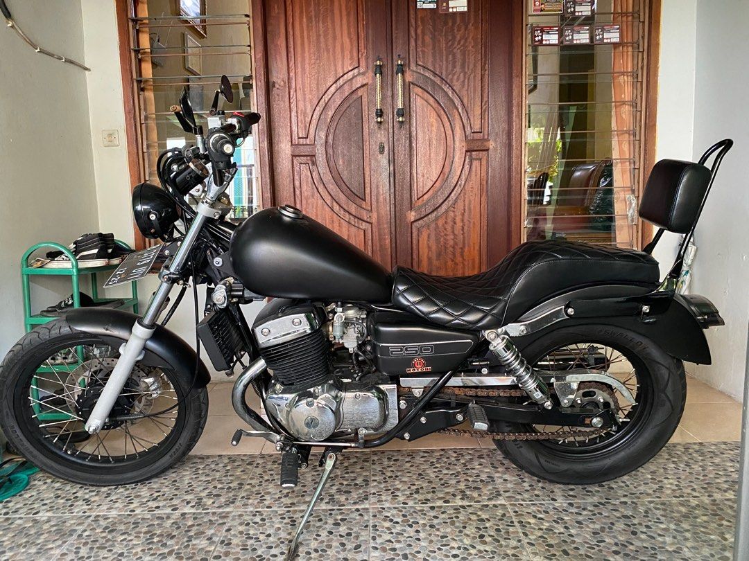 Cafe Racer Benelli Patagonian Eagle Modif Bobber 2025 Benelli