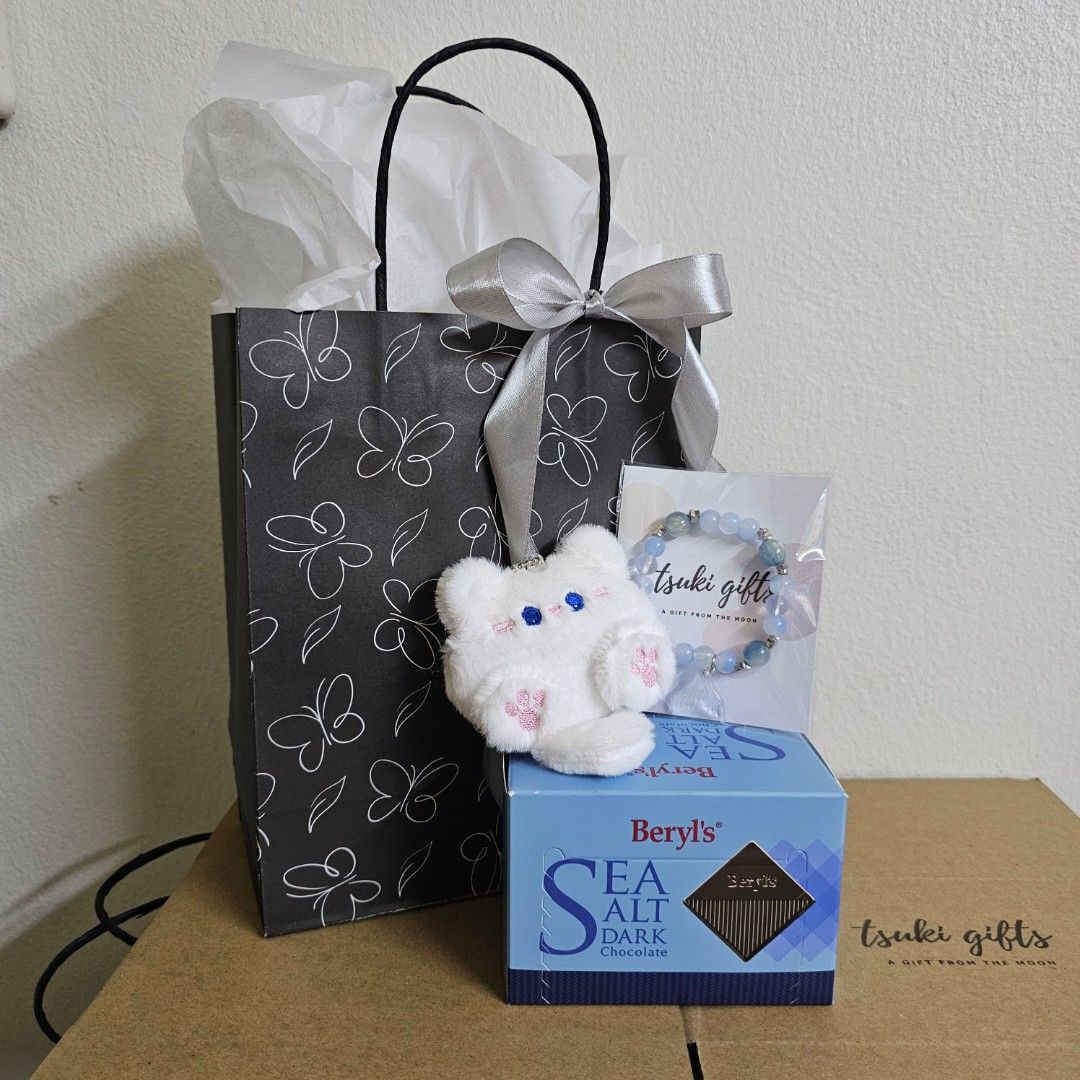 Beryl's Sea Salt Dark Chocolate Gift Set, Food & Drinks, Gift Baskets ...