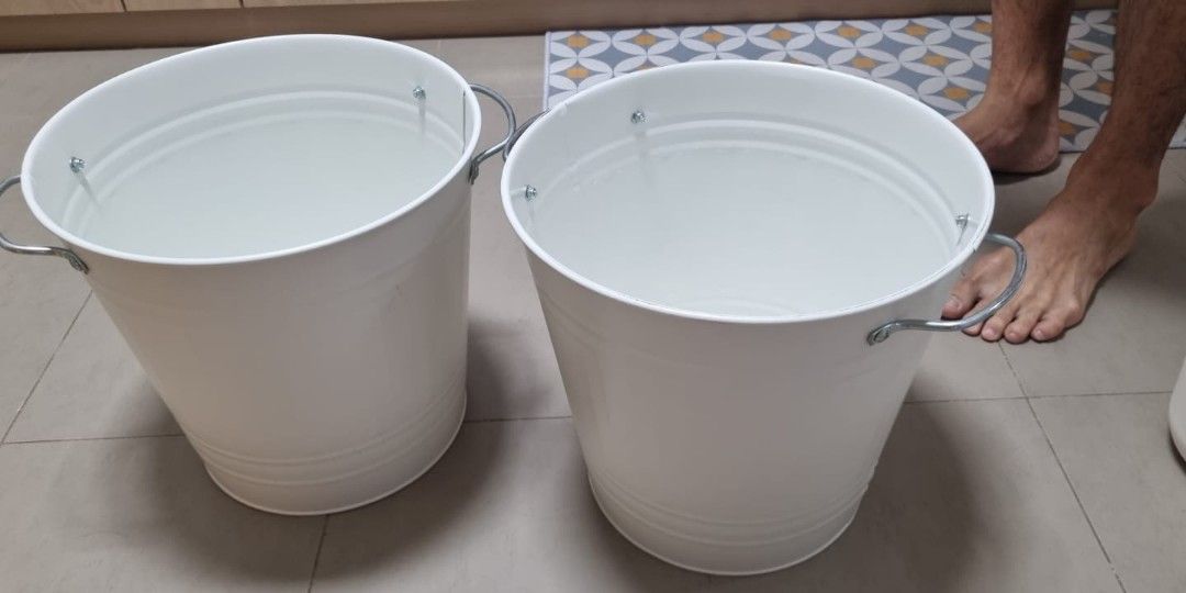 Bin (Category: Waste Bins & Bags) located in Singapore. Submitted by brookham (Listing ID 1336867559, Image 3). Description: .