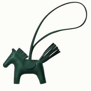 (Category: ) located in . Submitted by shop.per (Listing ID 1336820090, Image 1). Description: .