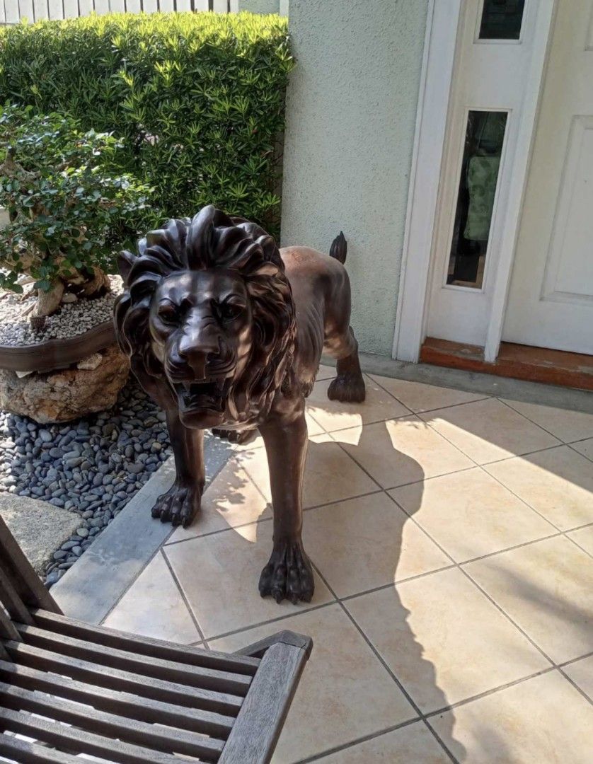 Brass life Size lion pair statue display (Category: Figurines & Statues) located in Manila. Submitted by kurukutuk (Listing ID 1336834747, Image 2). Description: brass life Size lion pair statue display 34 x 58 inches HxL made of brass.