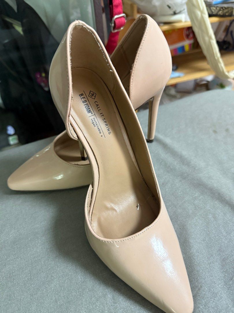 Call it spring (Category: Heels) located in Manila. Submitted by sugar0117045043 (Listing ID 1336828786, Image 2). Description: Used only once Size 6 Super comfty isuot Rfs:declutering .