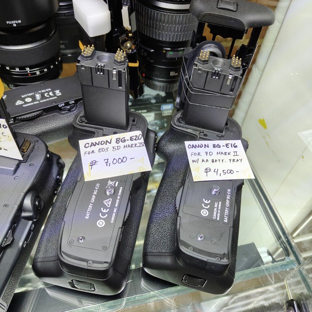 Canon Battery Grip for DSLR & Mirrorless BG E-14 E-20 E-16 (Category: Other Photography Accessories) located in Manila. Submitted by rossinicalabig (Listing ID 1336773862, Image 2). Description: 4,500- 8,000 each. See pics for price and description. All in very good condition. No issue. No Box. Check, test & pickup at our photo/video in Sta.Mesa Mla..