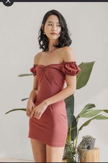 (Category: ) located in . Submitted by reloved.closet (Listing ID 1336784540, Image 1). Description: .