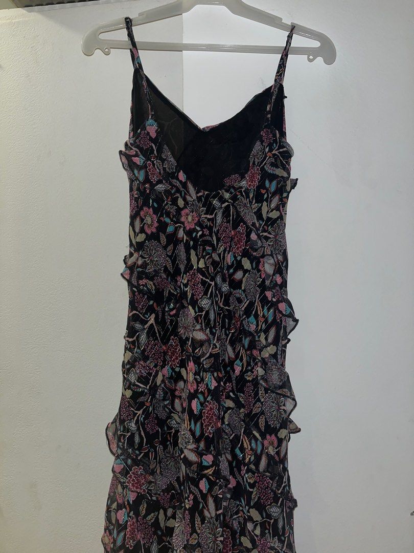 Desigual Ruffled Midi Dress (Category: Dresses) located in Muntinlupa City. Submitted by grgkm (Listing ID 1336788386, Image 2). Description: bought in spain, used once original price: 119 euros / roughly Php 7.4k slight flaw on ruffle, barely visible.