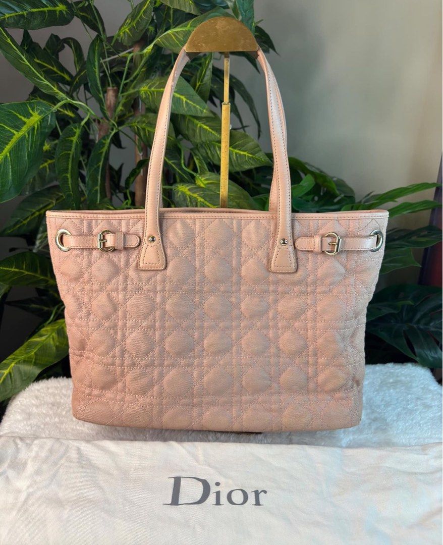 Dior Pink Cannage Panarea Tote Bag (Category: Luxury Bags & Wallets) located in Manila. Submitted by bagislifeshop (Listing ID 1336774839, Image 1). Description: .