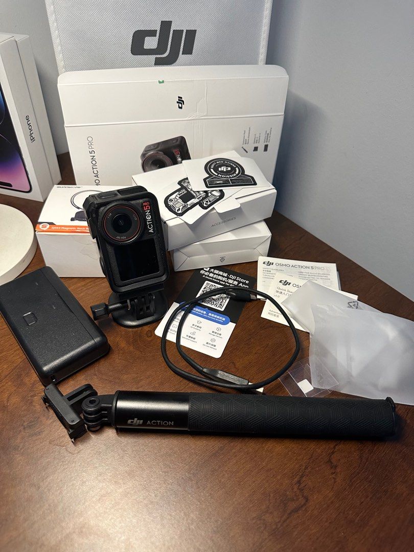 DJI Action 5 Pro with warranty (Category: Cameras) located in Manila. Submitted by jkdee22 (Listing ID 1336688610, Image 3). Description: Bought this last October 2024 it comes with 1 year warranty. RFS: Will amuse funds to upgrade phone.