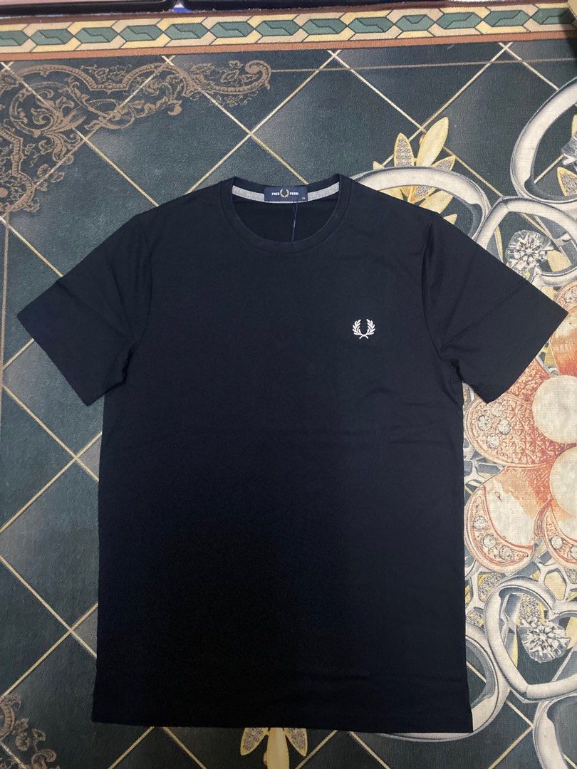 Fred Perry T-Shirt - M1600 (DE/NL/SE/PL, Alphanumerisch, M, Regular, Regular, Night Green