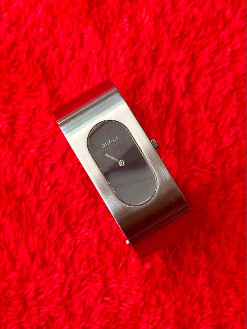 Gucci 2400l top