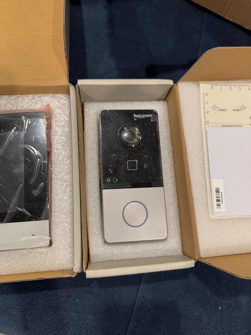 HIK Vision Intercom (Category: Electrical, Adaptors & Sockets) located in Kuala Lumpur. Submitted by riz1raizulhaq (Listing ID 1336795153, Image 3). Description: .