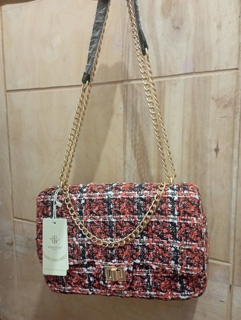 Herisson Firenze Sling Bag (Category: Cross-body Bags) located in Apalit. Submitted by michdbi_ch (Listing ID 1336849483, Image 2). Description: .