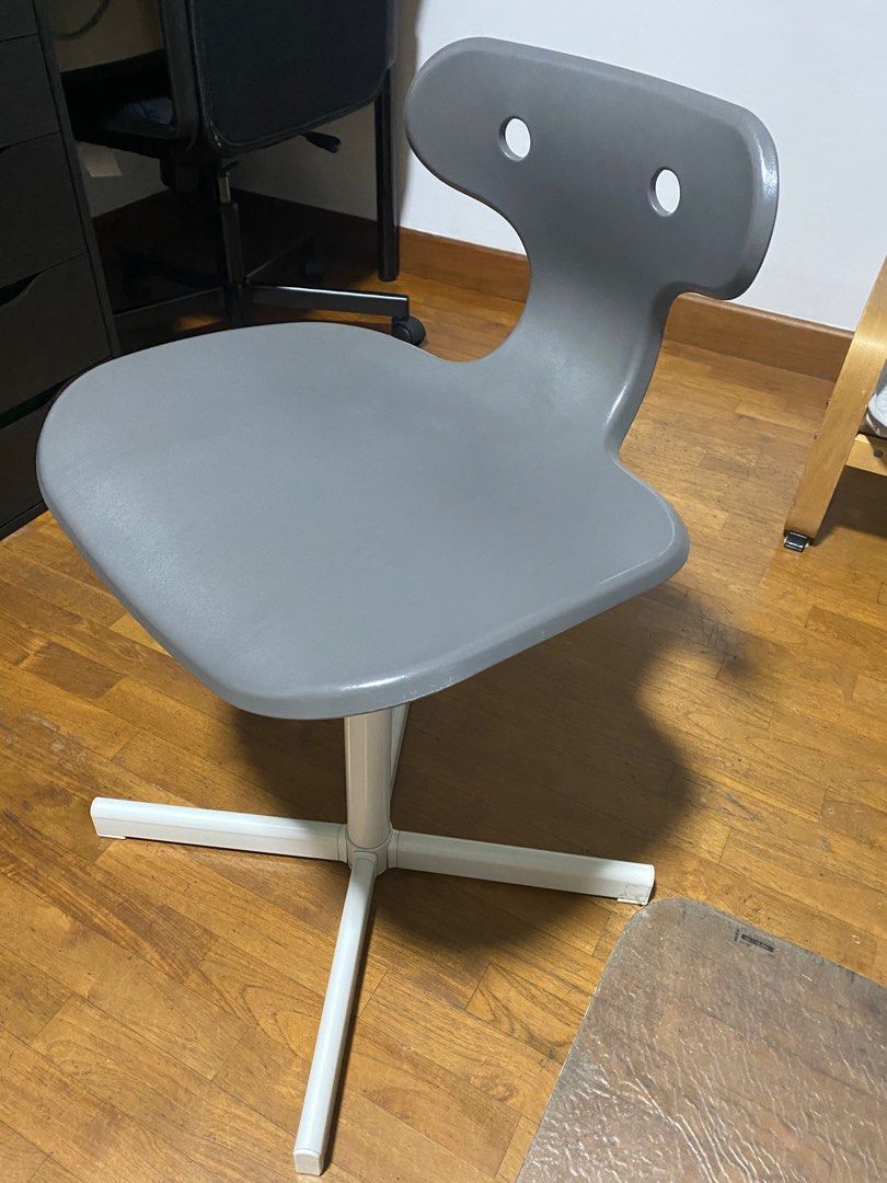 kid study table (Category: Kids' Tables & Chairs) located in Singapore. Submitted by mui80 (Listing ID 1336774622, Image 3). Description: I have 2 similar set of table to sell. selling $30 for 2 table . Comes with a free kid chair as shown in the photo. Table is well used . The table top was previously wrapped up with book cover . Therefore the condition of the table top is clean. Except the bottom part of the table shown in the photo, there’s so