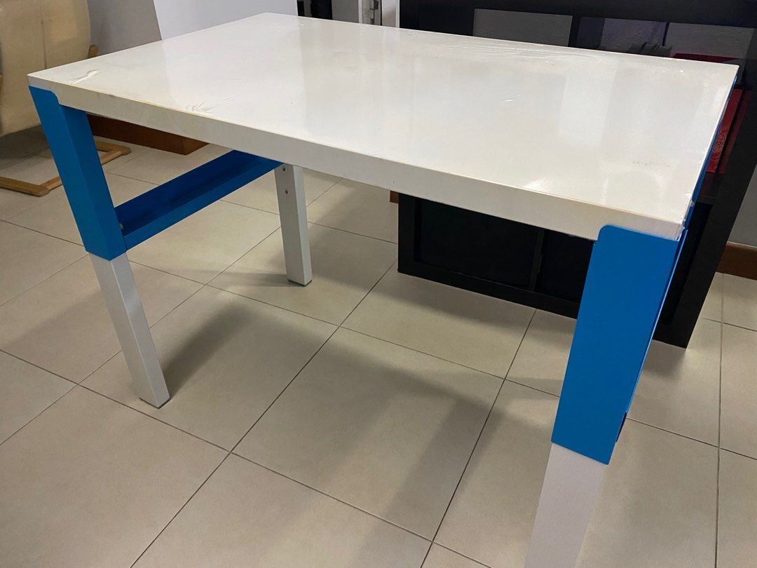 kid study table (Category: Kids' Tables & Chairs) located in Singapore. Submitted by mui80 (Listing ID 1336774622, Image 1). Description: I have 2 similar set of table to sell. selling $30 for 2 table . Comes with a free kid chair as shown in the photo. Table is well used . The table top was previously wrapped up with book cover . Therefore the condition of the table top is clean. Except the bottom part of the table shown in the photo, there’s so