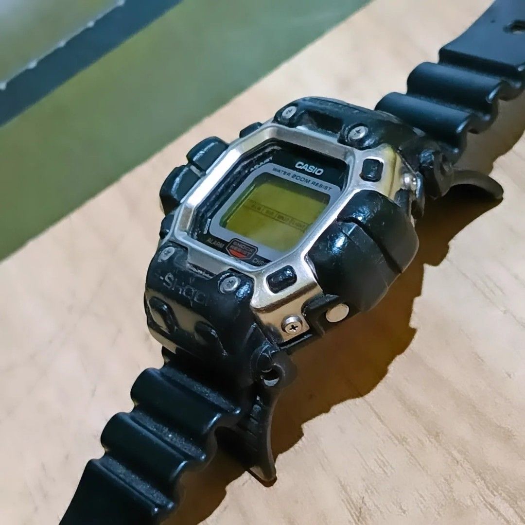 CASIO G-SHOCK dw8300 ガンダム カシオ G-SHOCK DW-8300 ガンダム