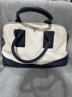 (Category: ) located in . Submitted by beverly02 (Listing ID 1336682607, Image 1). Description: .